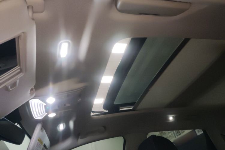Used Hongqi HS5 2022 Revised Version 2.0T Smart Connect Flagship Edition Headliner