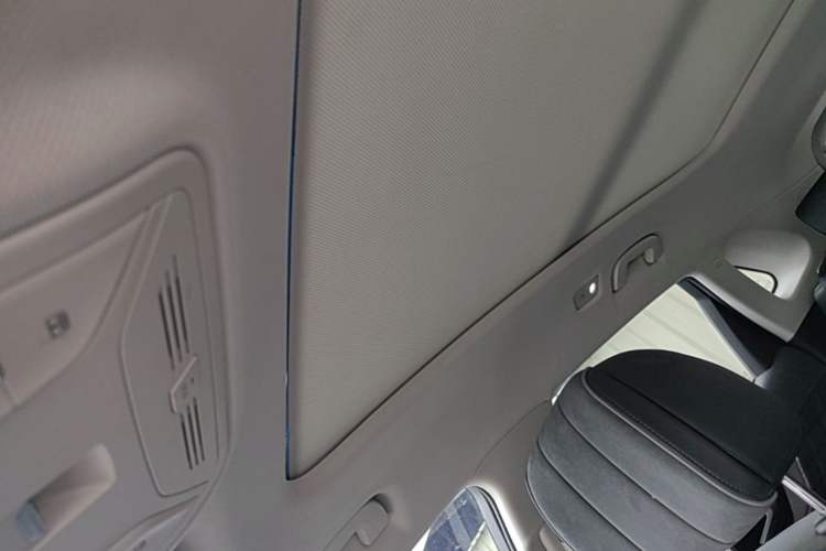 Used Hongqi HS5 2022 Revised Version 2.0T Smart Connect Flagship Edition Headliner