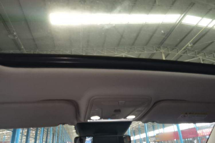 Used Hongqi HS5 2022 2.0T Smart Connect Flagship All-Wheel-Drive Version Headliner