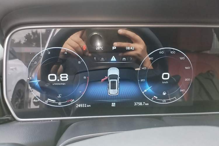 Used Hongqi HS5 2022 2.0T Smart Connect Flagship Edition Instrument Cluster