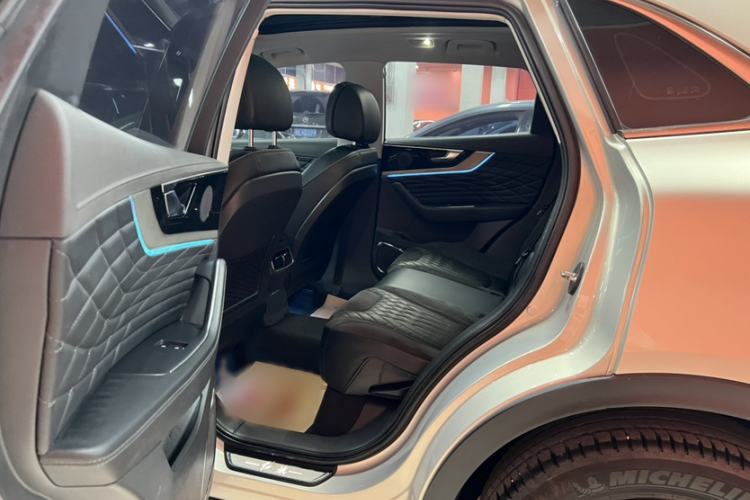 Used Hongqi HS5 2022 Revised Version 2.0T Smart Connect Flagship Edition Interior 2