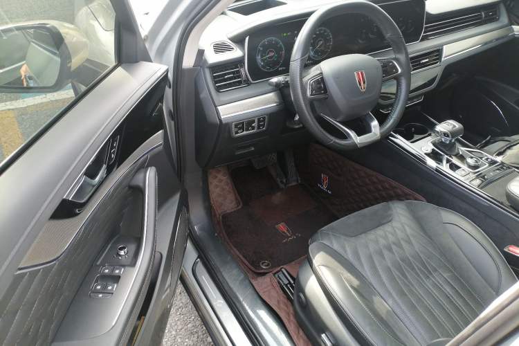 Used Hongqi HS5 2022 2.0T Smart Connect Flagship All-Wheel-Drive Version Interior 3