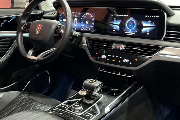 Used Hongqi HS5 2022 Revised Version 2.0T Smart Connect Flagship Edition Interior 5