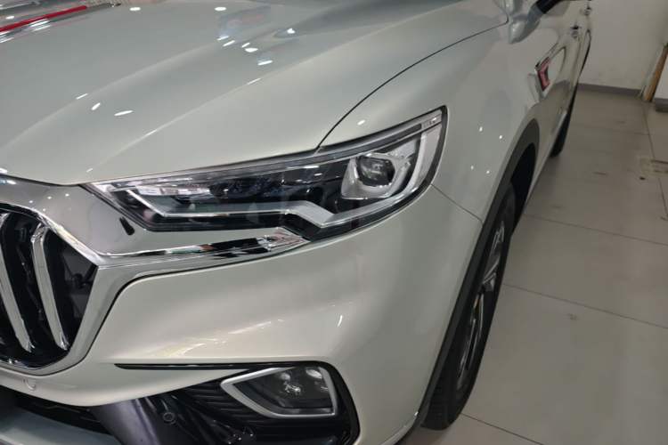 Used Hongqi HS5 2022 Revised Version 2.0T Smart Connect Flagship Edition Left Front Headlight