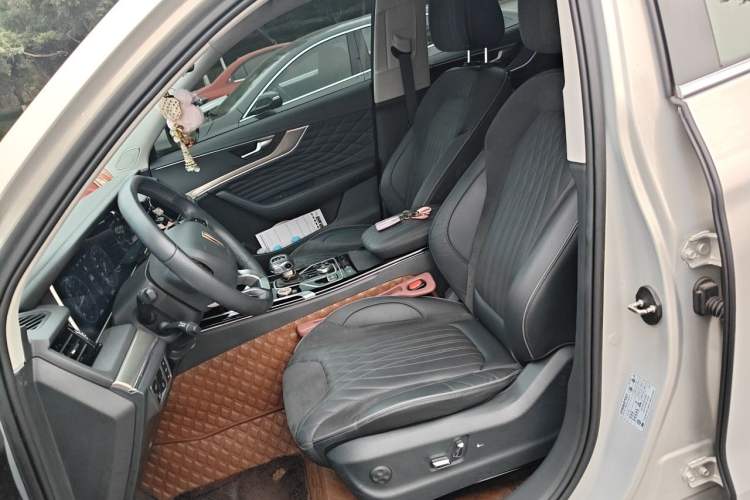 Used Hongqi HS5 2022 Revised Version 2.0T Smart Connect Flagship Edition Left Front Seat
