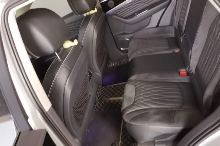 Used Hongqi HS5 2022 Revised Version 2.0T Smart Connect Flagship Edition Left Rear Seat