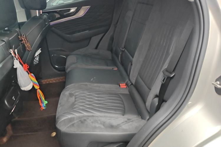 Used Hongqi HS5 2022 Revised Version 2.0T Smart Connect Flagship Edition Left Rear Seat