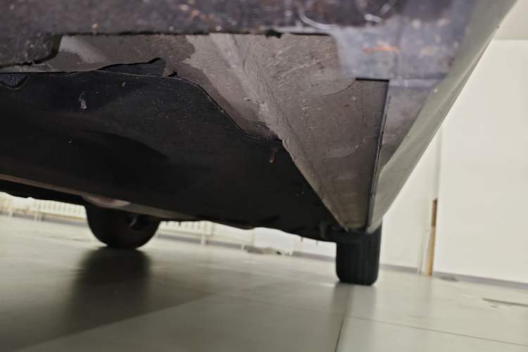 Used Hongqi HS5 2022 Revised Version 2.0T Smart Connect Flagship Edition Left Side Sill