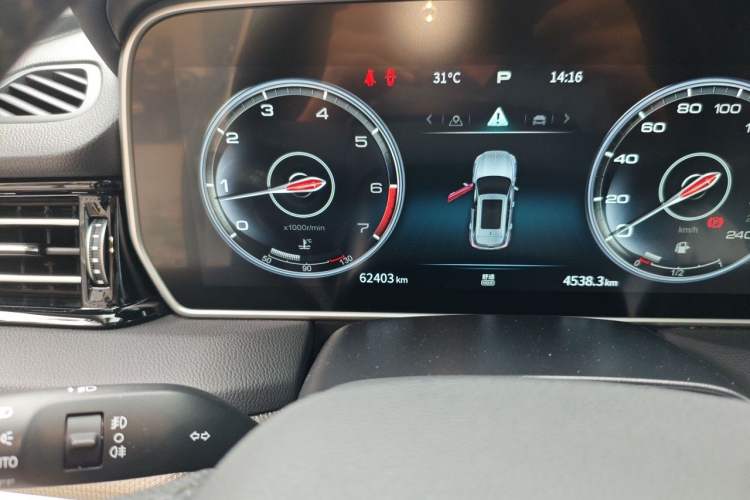 Used Hongqi HS5 2022 2.0T Smart Connect Flagship Enjoyment Purchase Edition Odometer Close Up