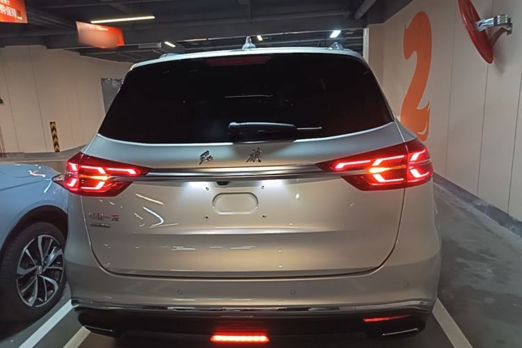 Used Hongqi HS5 2022 Facelifted Version 2.0T Smart Connect Flagship All-Wheel-Drive Edition Rear