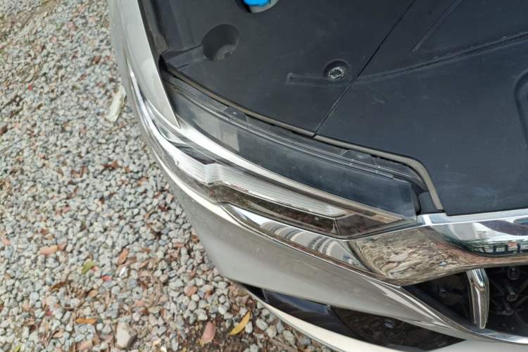 Used Hongqi HS5 2022 2.0T Smart Connect Flagship Enjoyment Purchase Edition Right Front Headlight