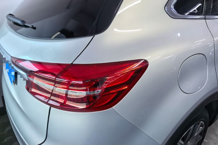 Used Hongqi HS5 2022 Facelifted Version 2.0T Smart Connect Flagship All-Wheel-Drive Edition Right Rear Taillight