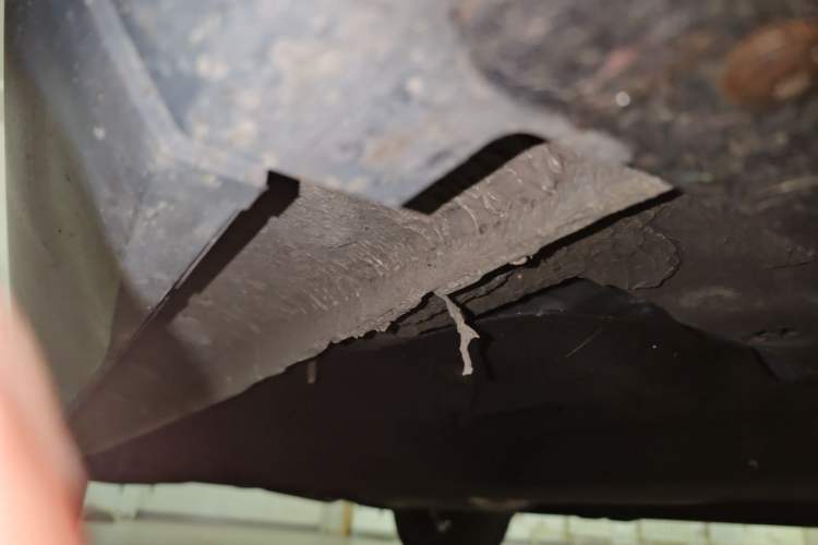 Used Hongqi HS5 2022 Revised Version 2.0T Smart Connect Flagship Edition Right Side Sill