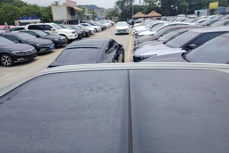 Used Hongqi HS5 2022 Revised Version 2.0T Smart Connect Flagship Edition Roof
