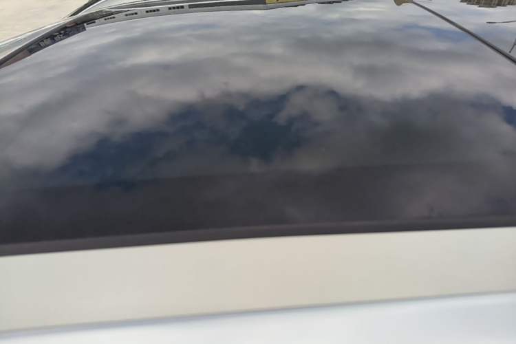 Used Hongqi HS5 2022 Facelifted Version 2.0T Smart Connect Flagship All-Wheel-Drive Edition Roof