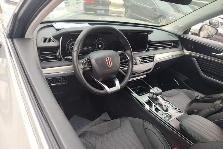 Used Hongqi HS5 2022 Revised Version 2.0T Smart Connect Flagship Edition Steering Wheel