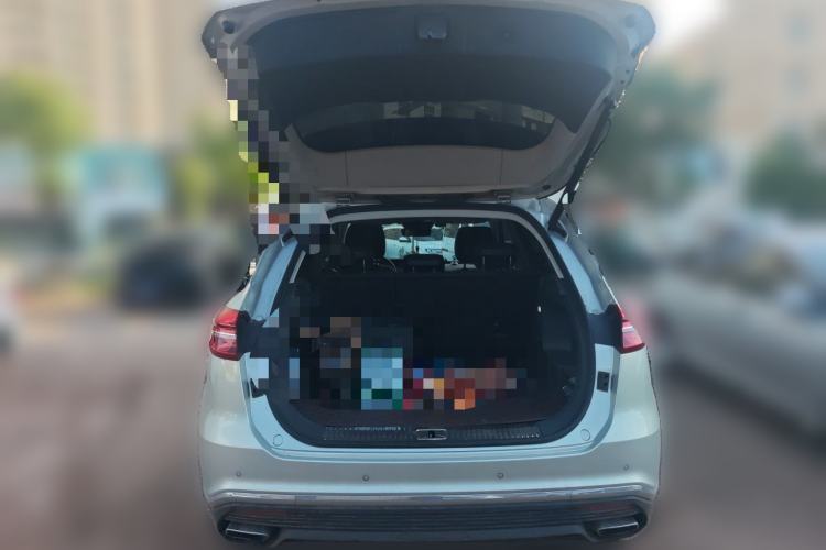 Used Hongqi HS5 2022 Facelifted Version 2.0T Smart Connect Flagship All-Wheel-Drive Edition Trunk