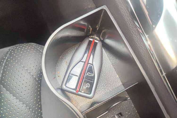 Used Hongqi HS5 2022 2.0T Smart Connect Flagship Enjoyment Purchase Edition Vehicle Key