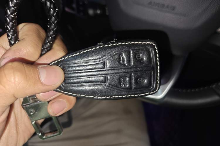 Used Hongqi HS5 2022 2.0T Smart Connect Flagship All-Wheel Drive LeGou Edition Vehicle Key
