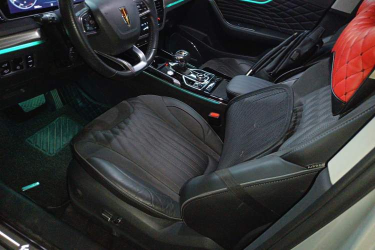 Used Hongqi HS5 2022 Facelifted Version 2.0T Smart Connect Flagship All-Wheel-Drive Edition Left Front Seat