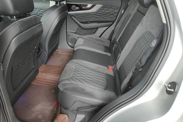 Used Hongqi HS5 2022 Revised Version 2.0T Smart Connect Flagship Edition Left Rear Seat