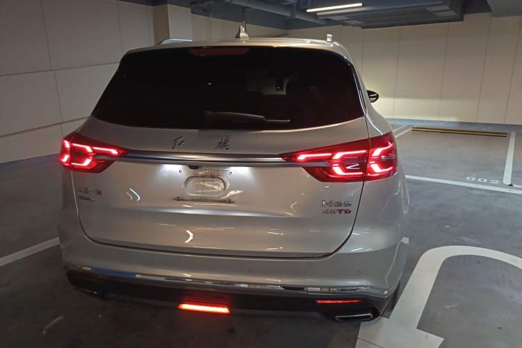 Used Hongqi HS5 2022 Facelifted Version 2.0T Smart Connect Flagship All-Wheel-Drive Edition Rear