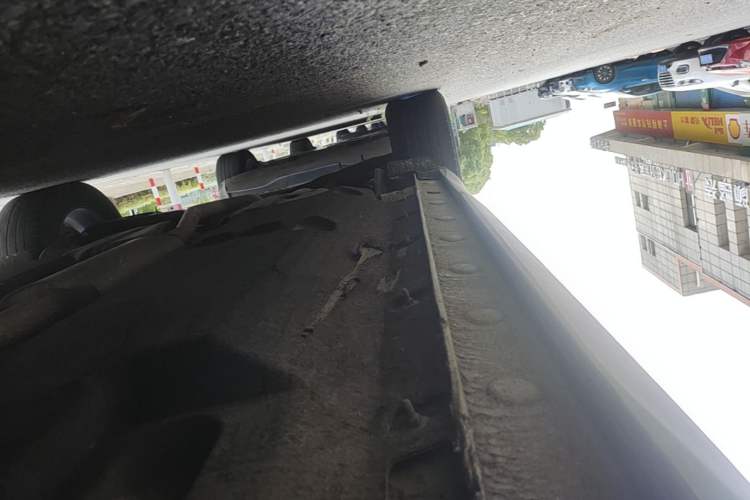 Used Hongqi HS5 2022 2.0T Smart Connect Flagship Enjoyment Purchase Edition Right Side Sill