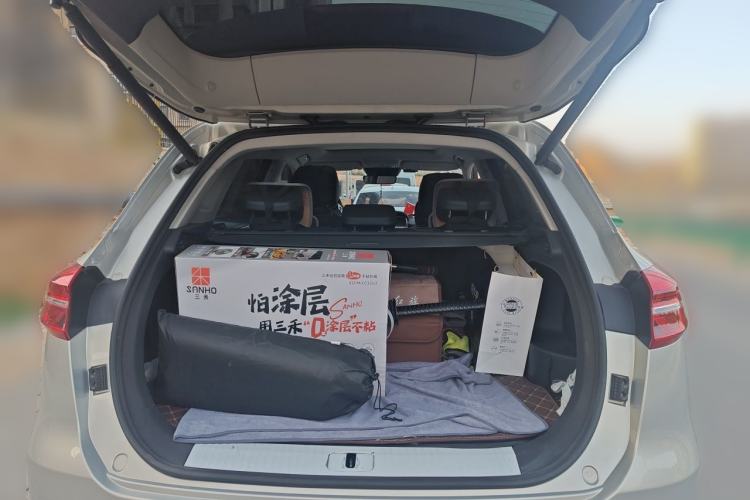 Used Hongqi HS5 2022 Facelifted Version 2.0T Smart Connect Flagship All-Wheel-Drive Edition Trunk