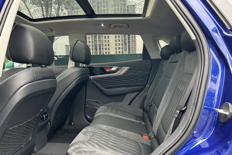 Used Hongqi HS5 2022 Revised Version 2.0T Smart Connect Flagship Edition Interior 3