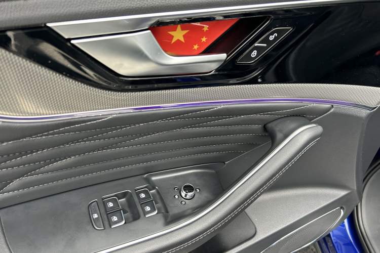 Used Hongqi HS5 2022 Revised Version 2.0T Smart Connect Flagship Edition Interior 5