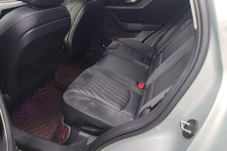Used Hongqi HS5 2022 Revised Version 2.0T Smart Connect Flagship Edition Left Rear Seat