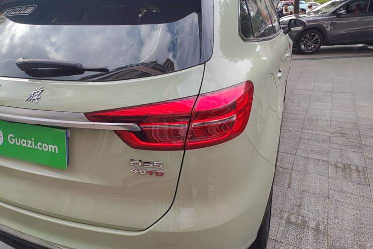 Used Hongqi HS5 2022 Revised Version 2.0T Smart Connect Flagship Edition Right Rear Taillight