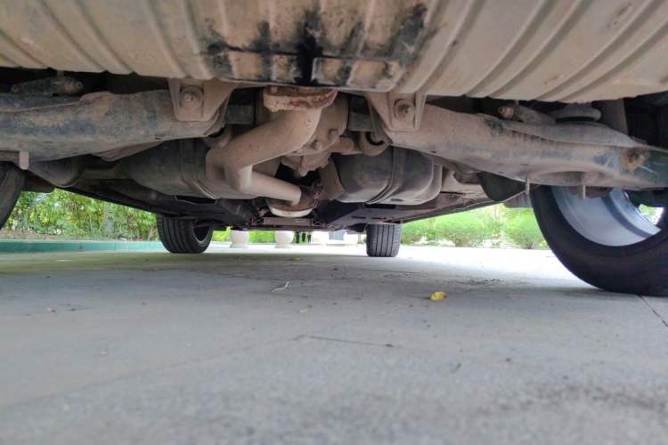 Used Hongqi HS5 2022 2.0T Smart Connect Flagship All-Wheel-Drive Version Chassis Rear
