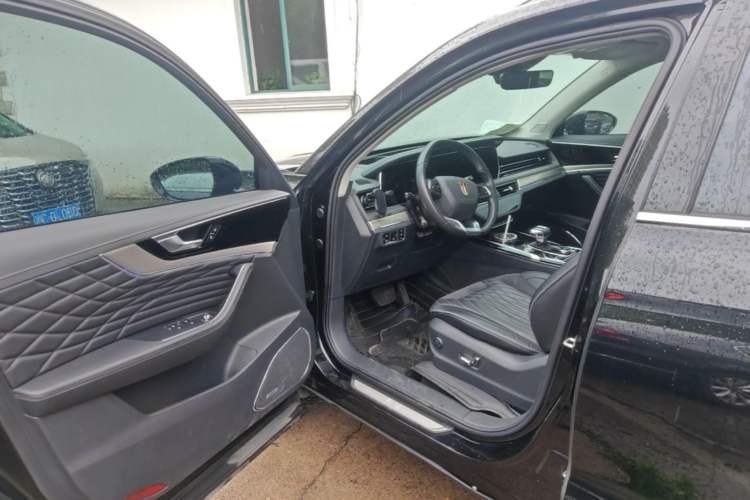 Used Hongqi HS5 2022 Revised Version 2.0T Smart Connect Flagship Edition Driver Seat
