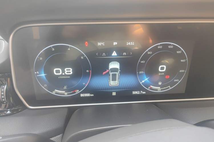 Used Hongqi HS5 2022 Revised Version 2.0T Smart Connect Flagship Edition Instrument Cluster