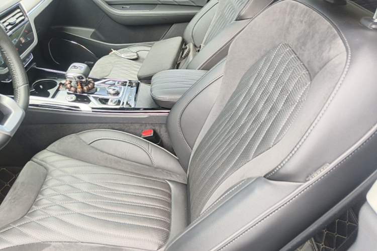 Used Hongqi HS5 2022 2.0T Smart Connect Flagship Edition Left Front Seat