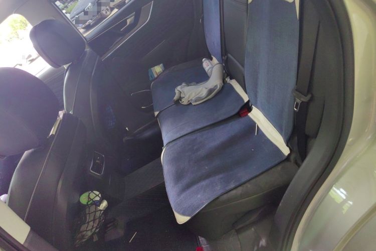 Used Hongqi HS5 2022 2.0T Smart Connect Flagship All-Wheel-Drive Version Left Rear Seat