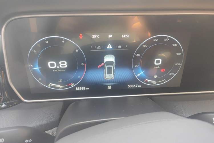 Used Hongqi HS5 2022 Revised Version 2.0T Smart Connect Flagship Edition Odometer Close Up