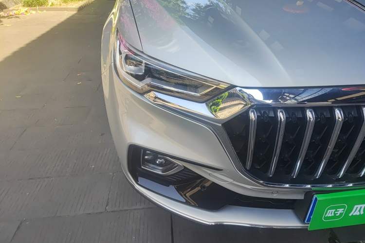 Used Hongqi HS5 2022 Revised Version 2.0T Smart Connect Flagship Edition Right Front Headlight
