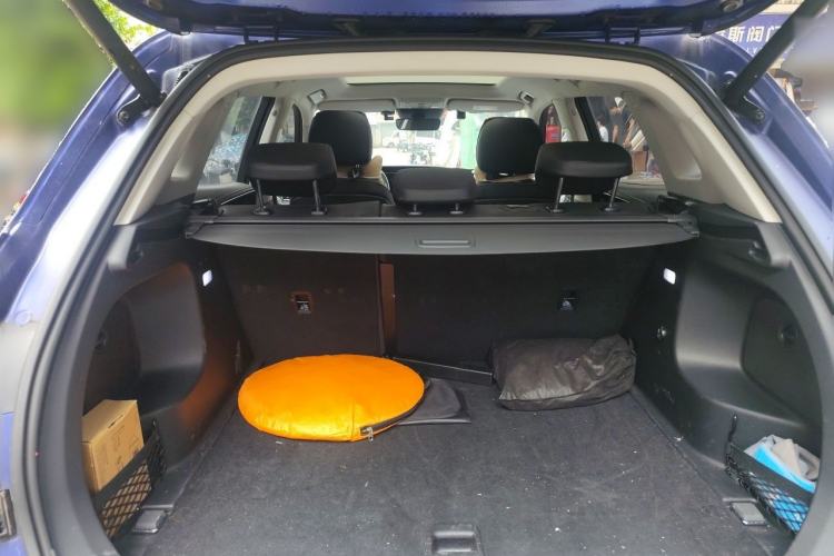 Used Hongqi HS5 2022 Revised Version 2.0T Smart Connect Flagship Edition Trunk