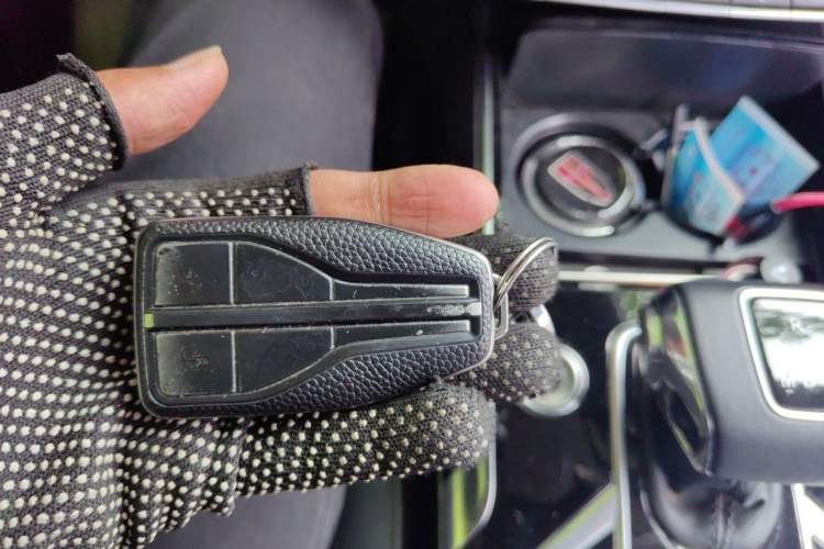 Used Hongqi HS5 2022 2.0T Smart Connect Flagship All-Wheel-Drive Version Vehicle Key