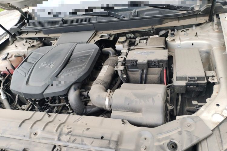 Used Hongqi HS5 2022 Facelifted Version 2.0T Smart Connect Flagship All-Wheel-Drive Edition Engine Bay Left