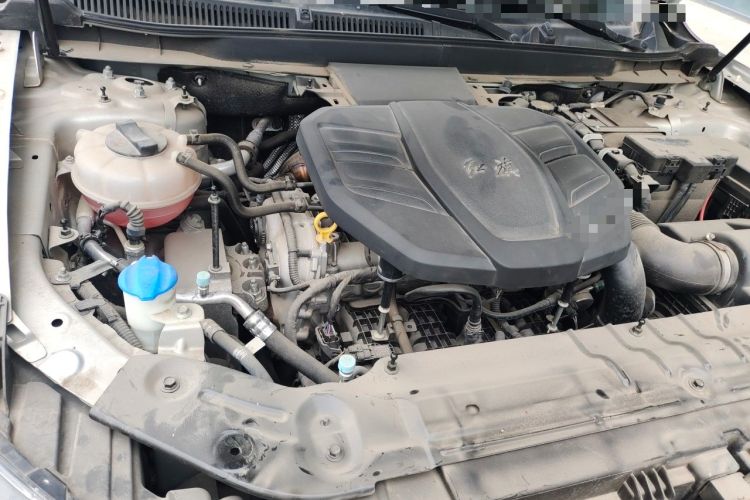 Used Hongqi HS5 2022 Facelifted Version 2.0T Smart Connect Flagship All-Wheel-Drive Edition Engine Bay Right