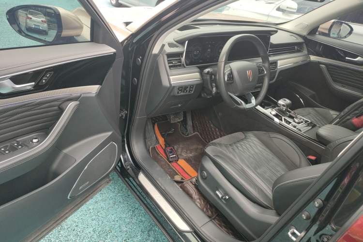 Used Hongqi HS5 2022 Revised Version 2.0T Smart Connect Flagship Edition Driver Seat