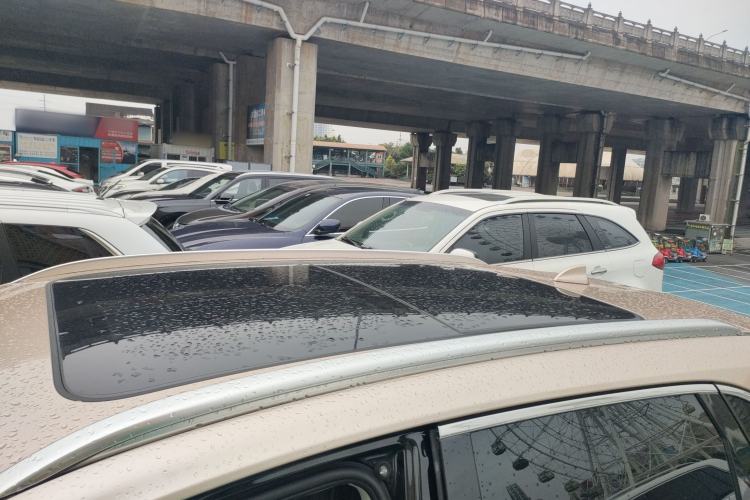 Used Hongqi HS5 2022 Revised Version 2.0T Smart Connect Flagship Edition Roof
