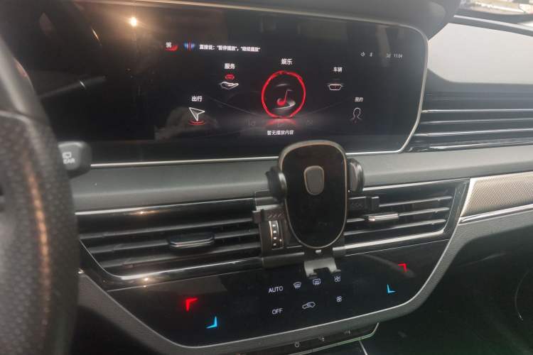 Used Hongqi HS5 2022 Revised Version 2.0T Smart Connect Flagship Edition Audio And AC Panel
