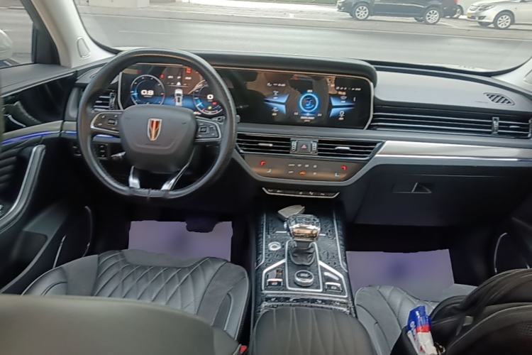 Used Hongqi HS5 2022 Revised Version 2.0T Smart Connect Flagship Edition Center Console