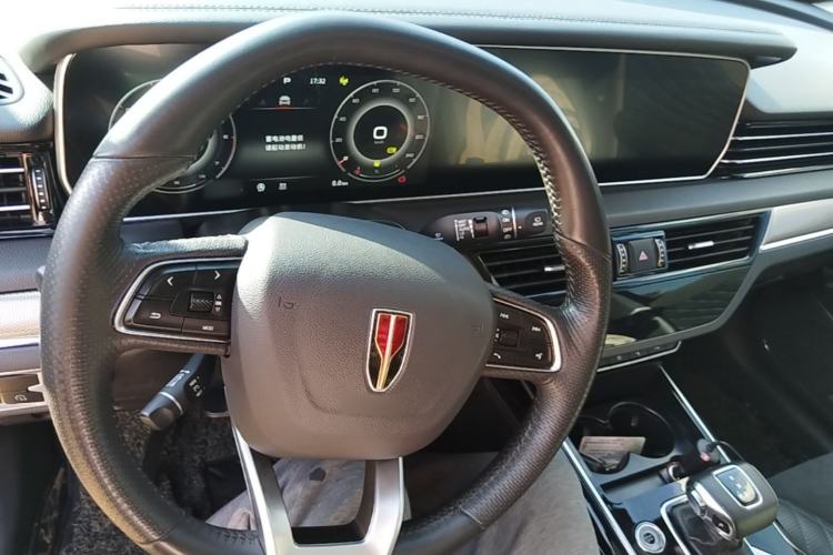 Used Hongqi HS5 2022 Facelifted Version 2.0T Smart Connect Flagship All-Wheel-Drive Edition Center Console
