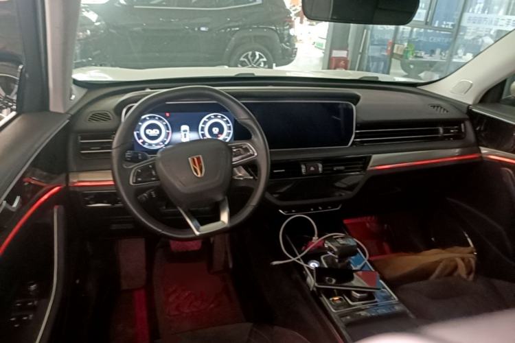 Used Hongqi HS5 2022 Facelifted Version 2.0T Smart Connect Flagship All-Wheel-Drive Edition Center Console