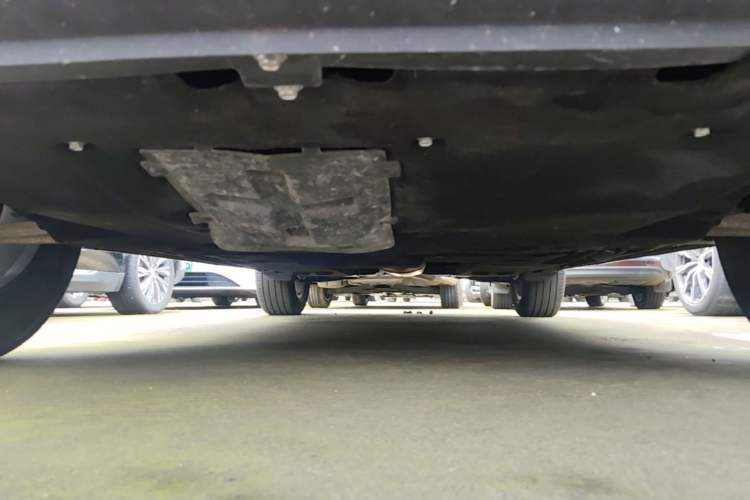 Used Hongqi HS5 2022 Revised Version 2.0T Smart Connect Flagship Edition Chassis Front